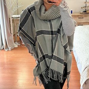 APT 9 Gray Plaid Printed Poncho, turtle neck, One Size